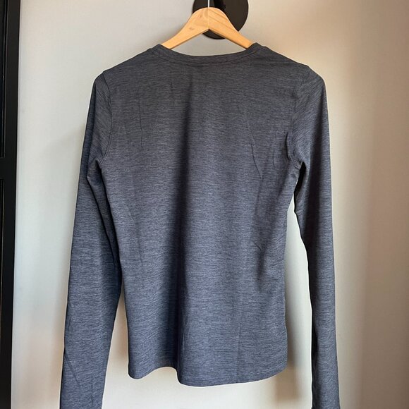 COPY - Vuori Long Sleeve Lux Crew - Picture 4 of 4